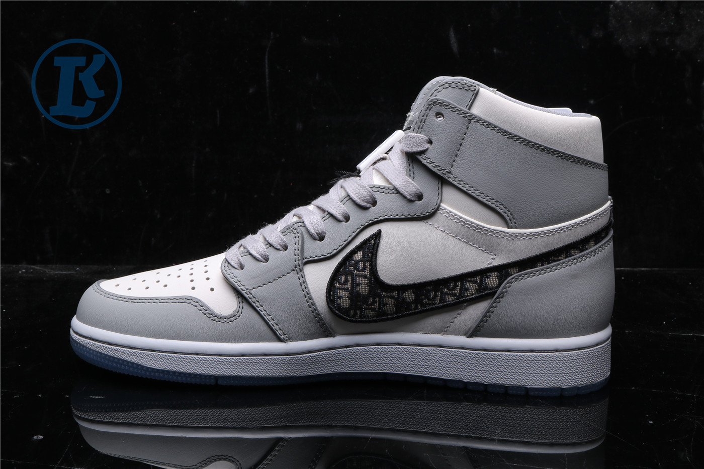 Air Jordan 1 Retro High D10r (Special Box)